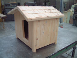 Design models: series of wooden kennels of various sizes, from 40 cm to 1.2 metres